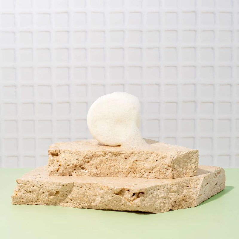Cooki Haircare Coconut Shampoo Bar With Tin 65g