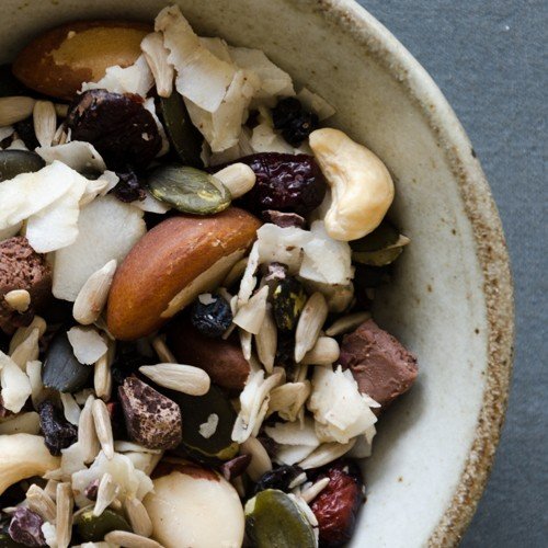 LOVING EARTH Paleo Berry Choc Mix 320g - Go Vita Burwood